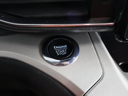 Used 2023 Ford Explorer XLT w/ Equipment Group 202A image 37