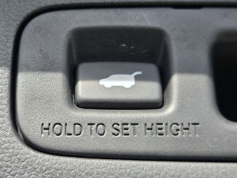 Used 2024 Honda CR-V EX-L image 30