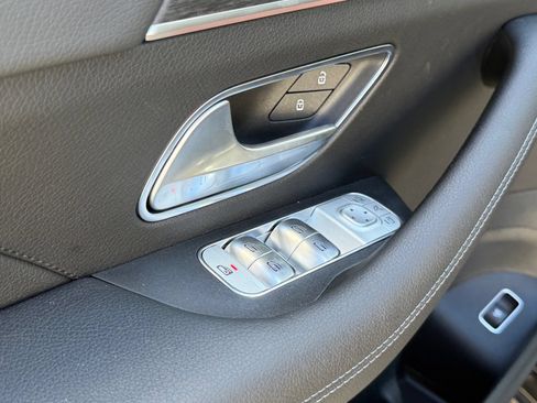 Used 2025 Mercedes-Benz GLE 580 4MATIC image 17