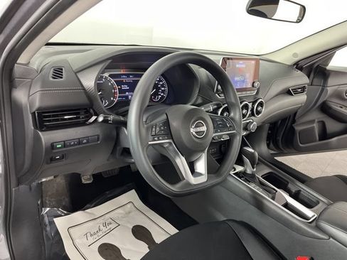 Used 2025 Nissan Sentra SV FWD image 21