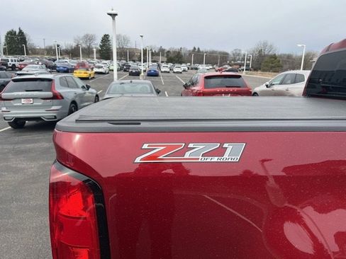 Used 2019 Chevrolet Colorado Z71 image 4