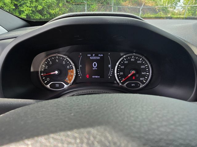 Used 2023 Jeep Renegade Latitude AWD/4WD image 26