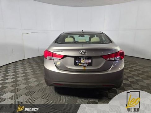 Used 2012 Hyundai Elantra GLS FWD image 7