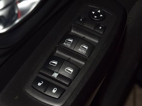 Used 2019 Jeep Cherokee Latitude Plus image 44