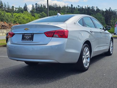 Used 2016 Chevrolet Impala LT w/ Convenience Package FWD image 3