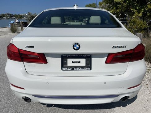 Used 2020 BMW 530i xDrive w/ Convenience Package image 32