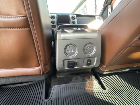 Used 2014 Ford F150 Platinum image 10