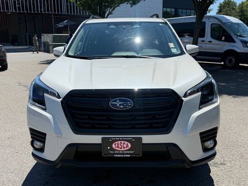 Certified 2023 Subaru Forester Premium AWD/4WD image 3