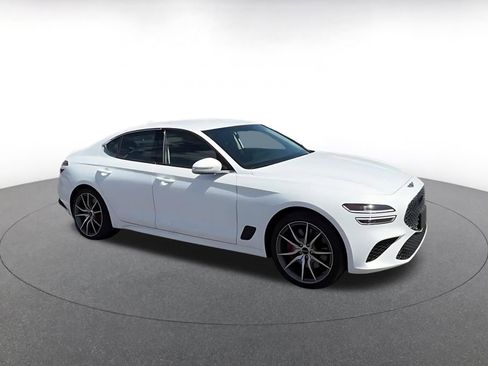 Used 2025 Genesis G70 2.5T AWD/4WD image 2