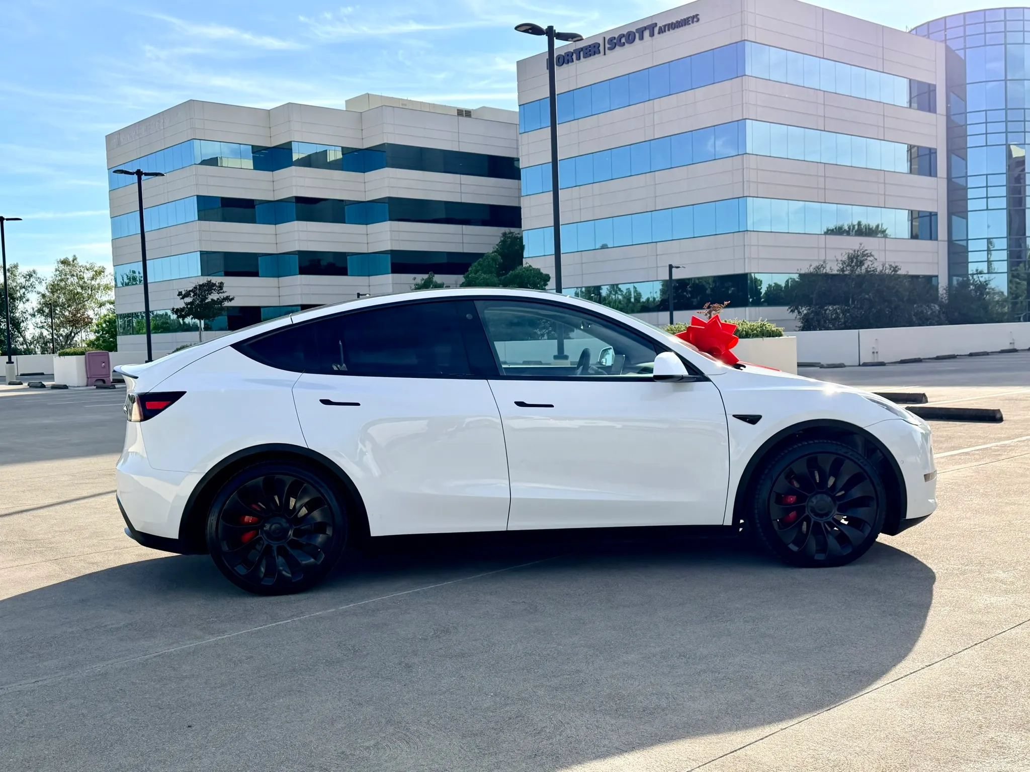 Used 2022 Tesla Model Y Performance AWD/4WD image 10