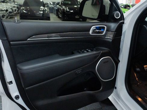 Used 2019 Jeep Grand Cherokee SRT AWD/4WD image 15