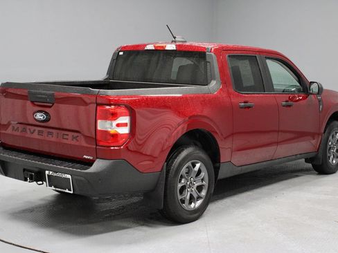Used 2025 Ford Maverick XLT w/ 4K Tow Package AWD/4WD image 11