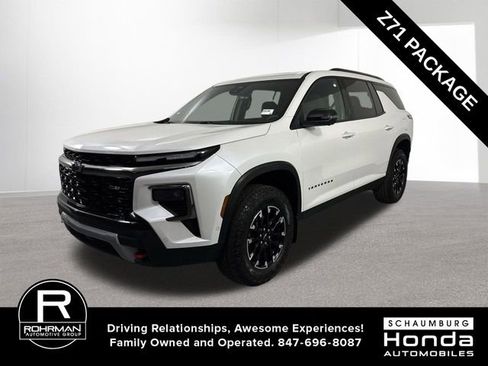 Used 2024 Chevrolet Traverse Z71 w/ Enhanced Driving Package image 1