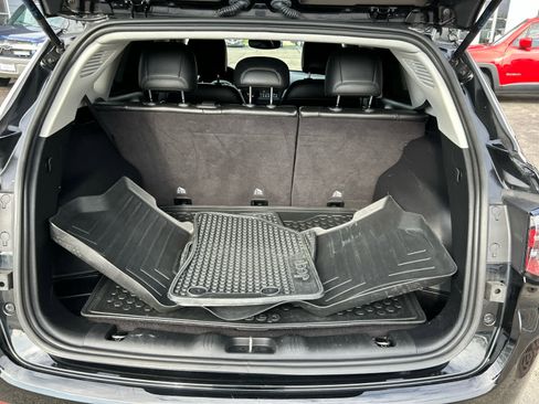 Used 2021 Jeep Compass Latitude w/ Driver Assistance Group image 25