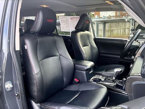 Used 2024 Toyota 4Runner TRD Off-Road Premium image 7