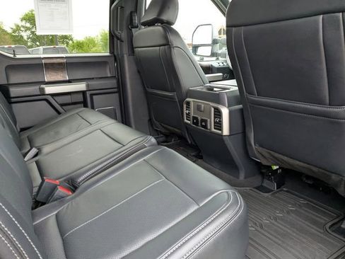 Used 2022 Ford F250 Lariat w/ Chrome Package AWD/4WD image 9