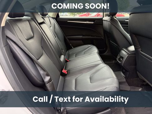 Used 2019 Ford Fusion Titanium FWD image 10