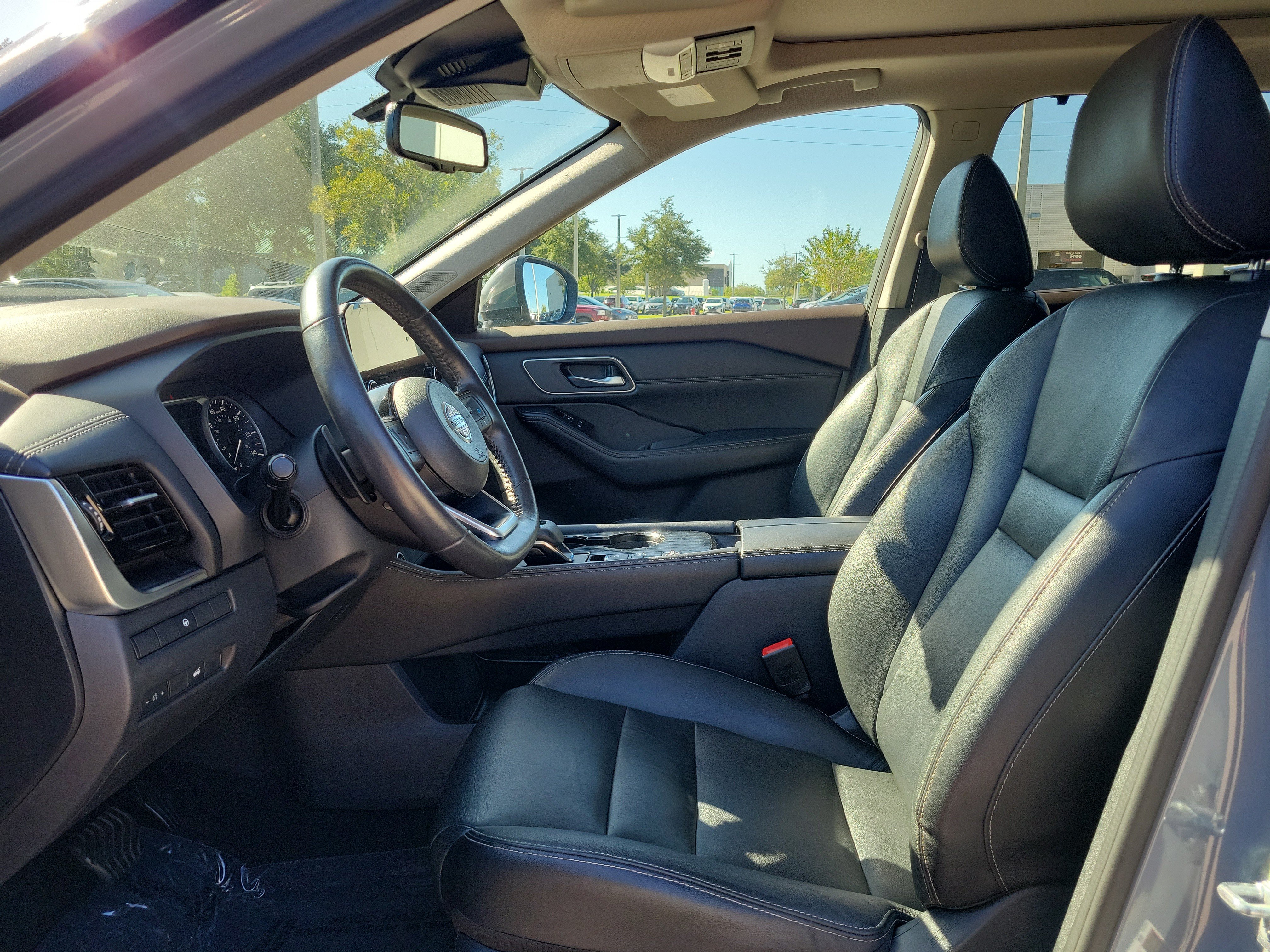 Certified 2021 Nissan Rogue SL w/ Premium Package FWD image 13