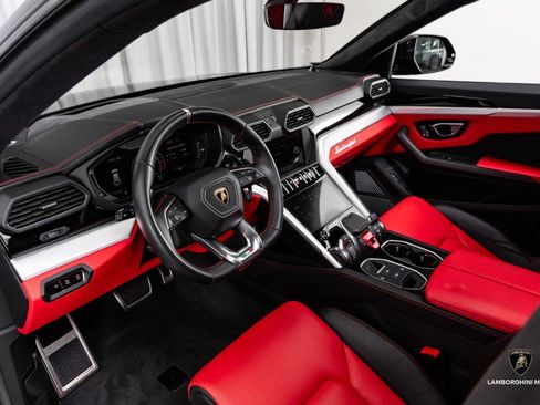 Used 2019 Lamborghini Urus image 27