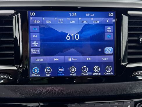 Used 2020 Chrysler Pacifica Touring-L Plus FWD image 16