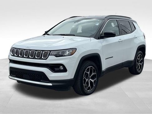 Used 2025 Jeep Compass Limited image 3