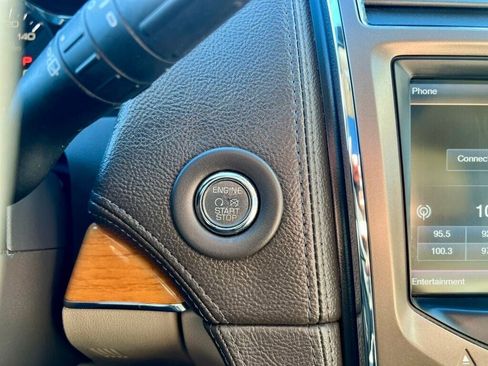 Used 2014 Lincoln MKX AWD w/ Equipment Group 102A image 20