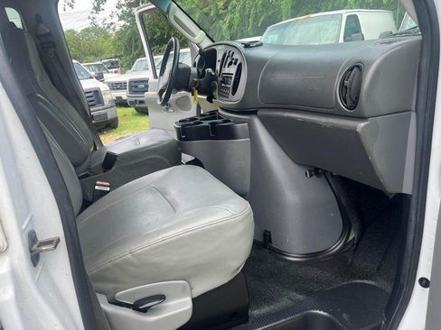 Used 2007 Ford E-350 and Econoline 350 Super Duty RWD image 4