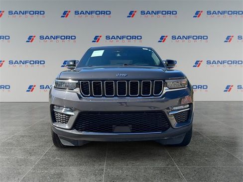 Used 2024 Jeep Grand Cherokee Limited 4xe image 8