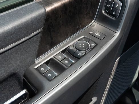 Used 2024 Ford F250 Lariat w/ Lariat Ultimate Package AWD/4WD image 20