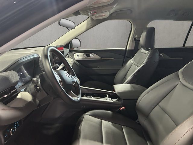 New 2026 Ford Explorer Active w/ Active Comfort Package AWD/4WD image 14
