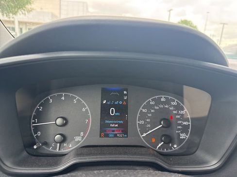 Used 2024 Toyota Corolla SE image 15