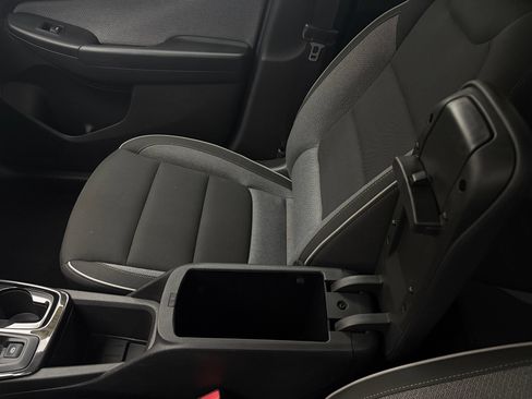 Used 2025 Chevrolet TrailBlazer LT FWD image 27