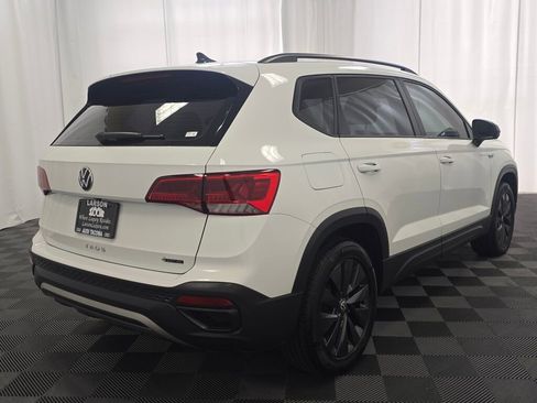 Used 2022 Volkswagen Taos S image 6
