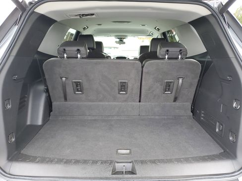 Used 2020 Chevrolet Traverse LT w/ Driver Confidence II Package image 6