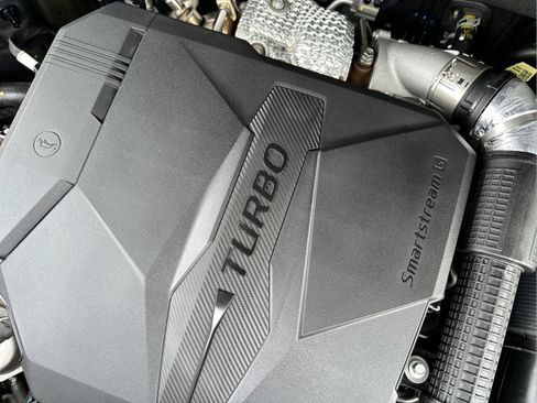 Used 2024 Hyundai Santa Fe Limited image 27