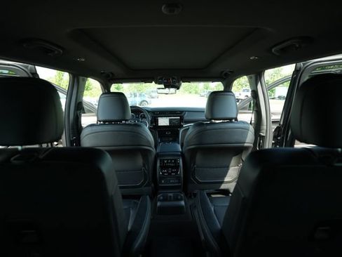 New 2026 Jeep Grand Cherokee L Limited AWD/4WD image 24