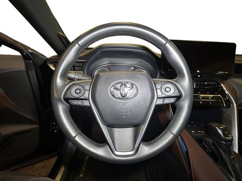 Used 2021 Toyota Venza Limited w/ Advanced Technology Package AWD/4WD image 12