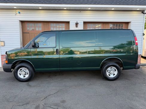 Used 2013 Chevrolet Express 2500 RWD image 6