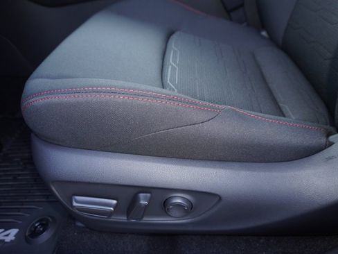 New 2025 Toyota RAV4 SE image 9