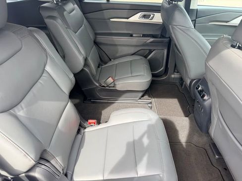 New 2026 Ford Explorer Active w/ Active Comfort Package image 31