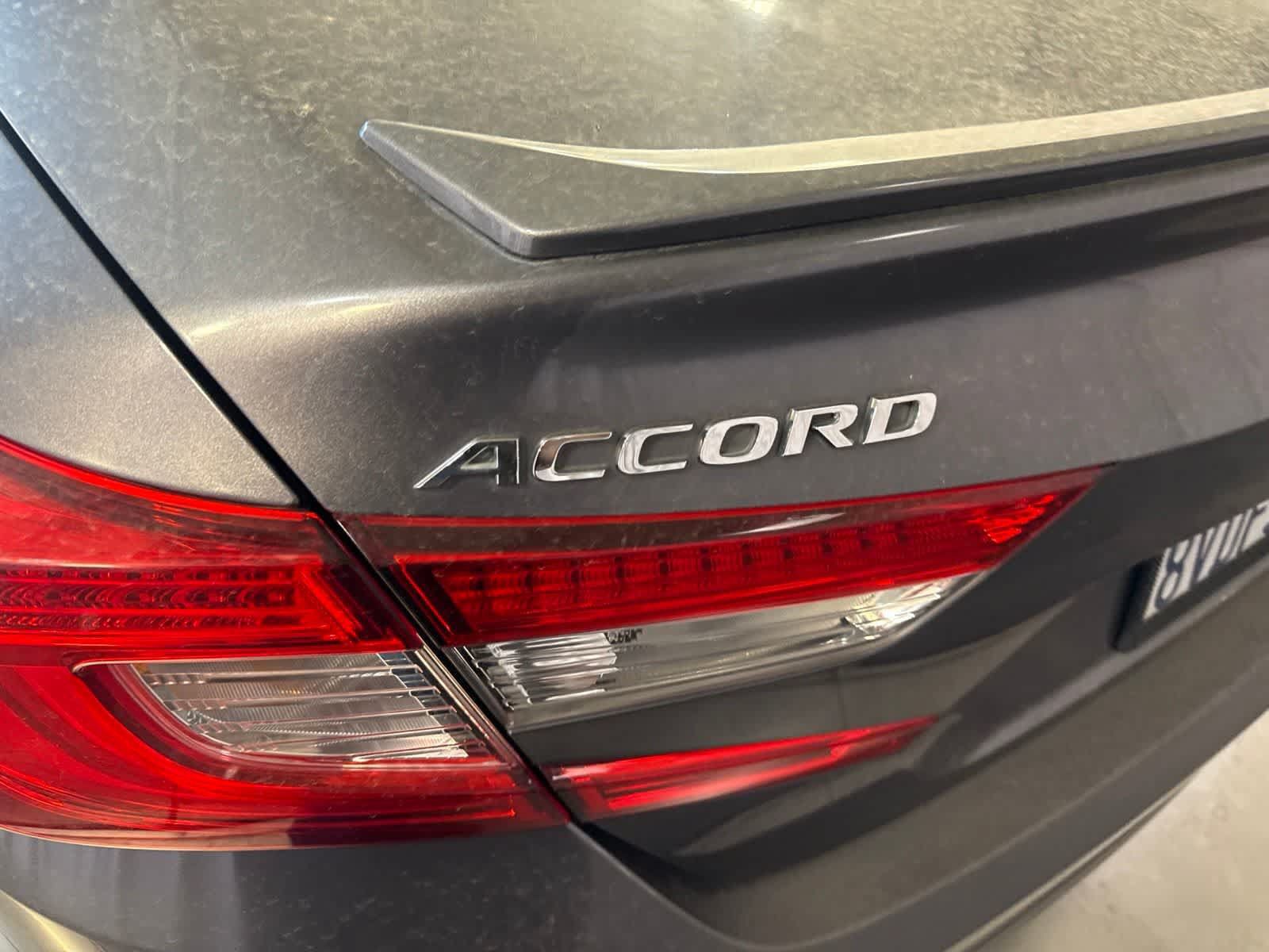 Used 2018 Honda Accord Sport image 12