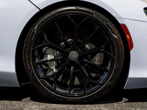 Used 2025 McLaren Artura Spider image 17