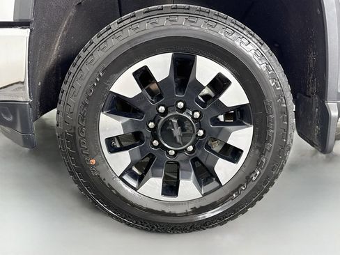 Used 2020 Chevrolet Silverado 3500 LT w/ Convenience Package AWD/4WD image 29