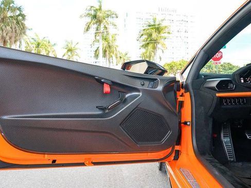 Used 2022 Lamborghini Huracan STO image 47