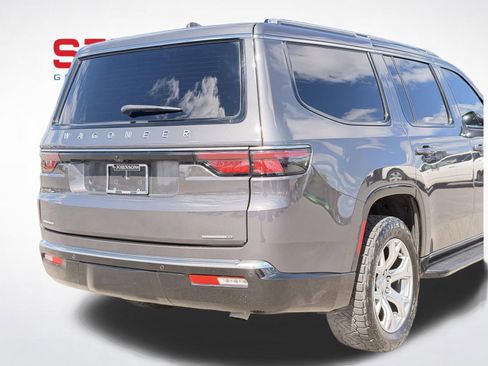 Used 2022 Jeep Wagoneer Series II image 9