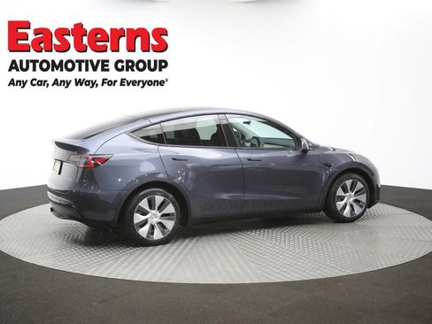 Used 2021 Tesla Model Y Long Range AWD/4WD image 38
