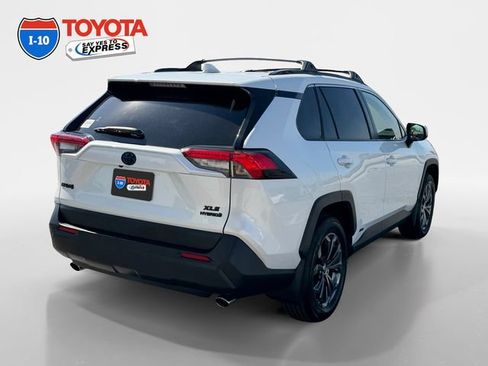 Certified 2023 Toyota RAV4 XLE Premium AWD/4WD image 5
