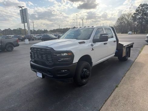 Used 2026 RAM 3500 Tradesman AWD/4WD image 3