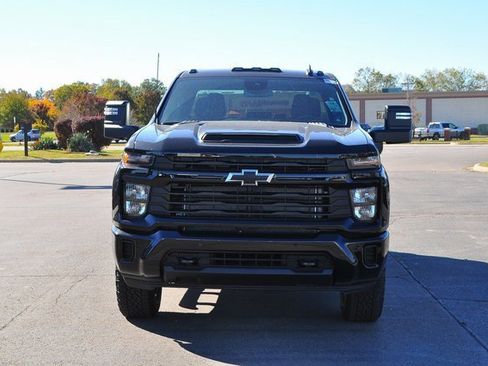 New 2026 Chevrolet Silverado 2500 Custom w/ Custom Value Package image 6