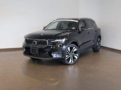 Used 2024 Volvo XC40 B5 Plus w/ Protection Package Premier